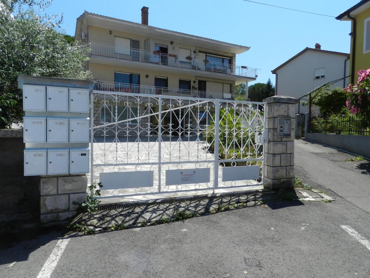 Apartma Chrystel Izola Exterior foto